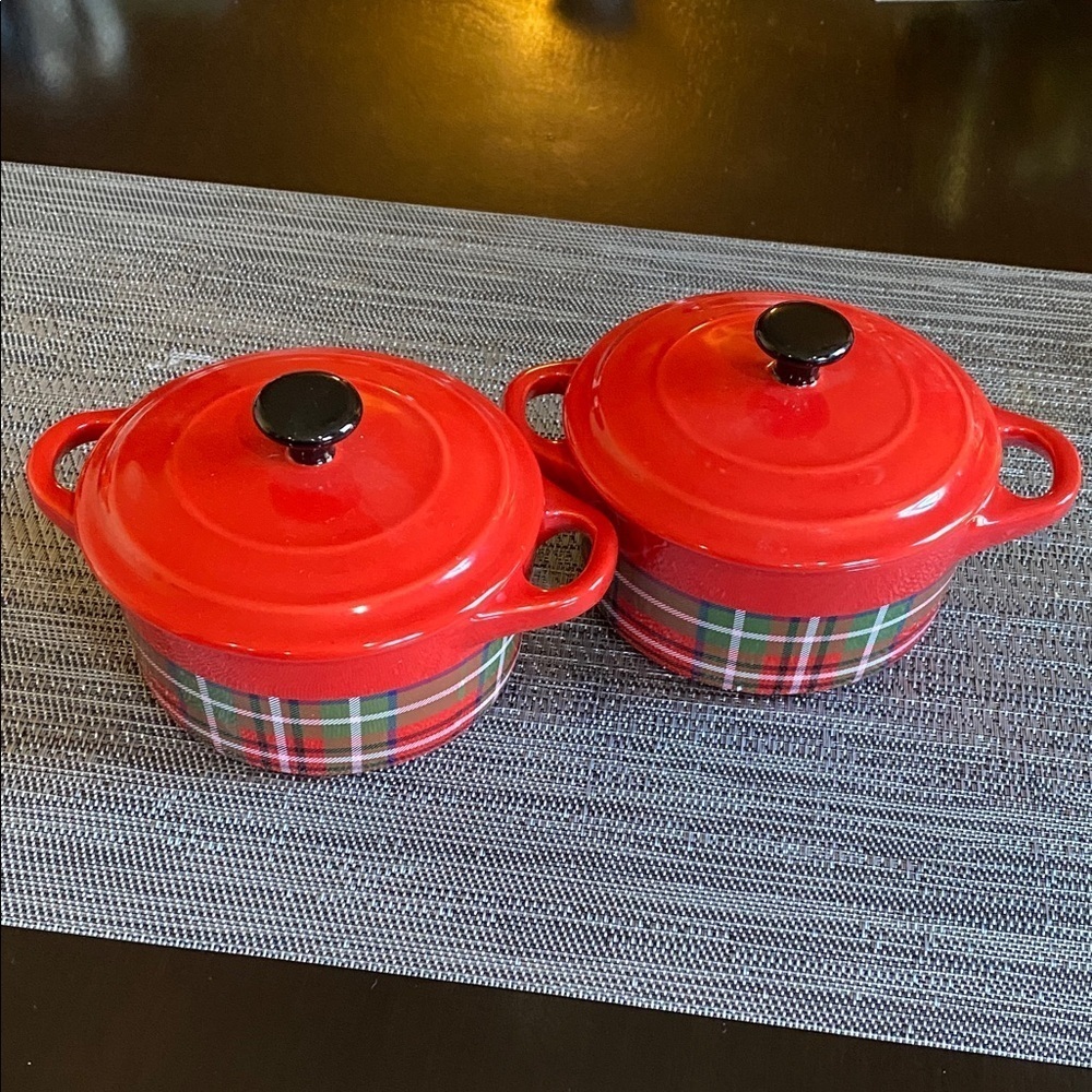 The Bake Shop (2) Red and Plaid Mini Casserole Dishes with Covers.